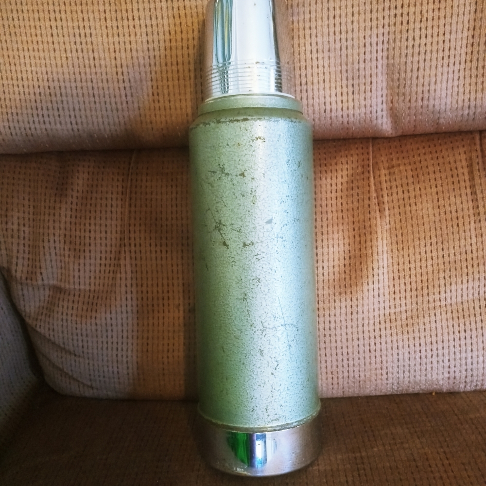 Vintage Aladdin Stanley thermos"it will not break"